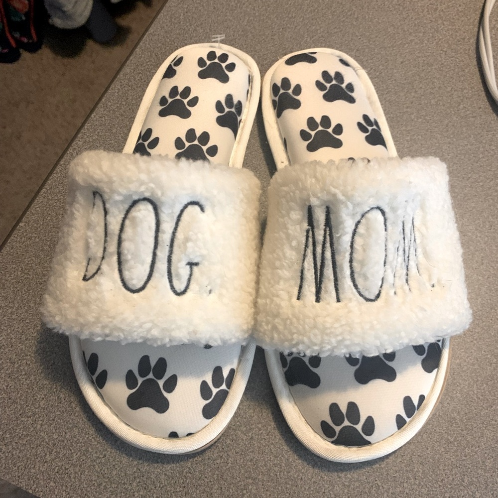 Rae Dunn house shoes size 7/8 worn once